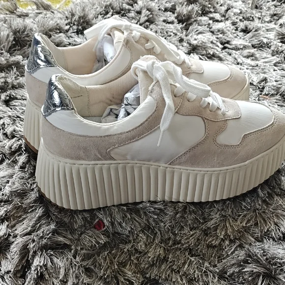 Dolce Vita White and Cream Platform Sneakers with Silver Accents - Picture 1 of 4